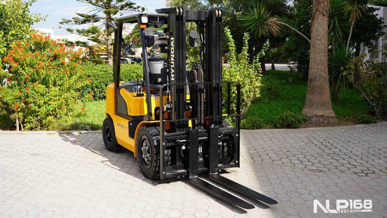 Xe nâng dầu Trung Quốc